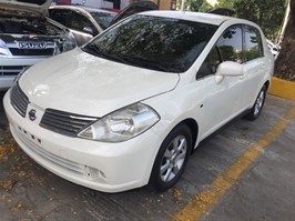 Nissan TIIDA 2008