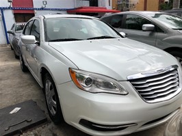 Chrysler 200 2012