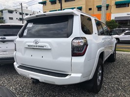 Toyota 4 Runner SR5 2014