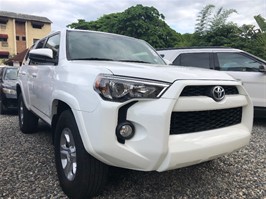 Toyota 4 Runner SR5 2014