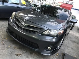 Toyota Corolla LE 2014