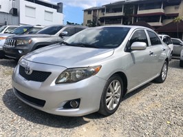 Toyota Corolla LE 2010