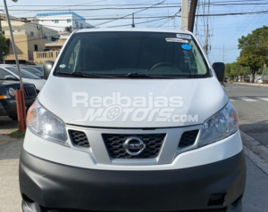 Nissan NV 200 2014