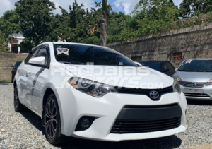 Toyota Corolla LE 2014