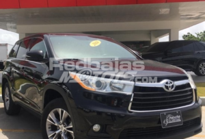 Toyota Highlander LE 2014