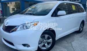 Toyota Sienna SE 2014