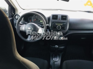 Nissan Versa SL 2014