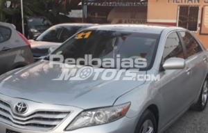 Toyota Camry LE 2011