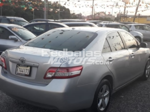 Toyota Camry LE 2011