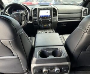 Ford Expedition XLT 2021